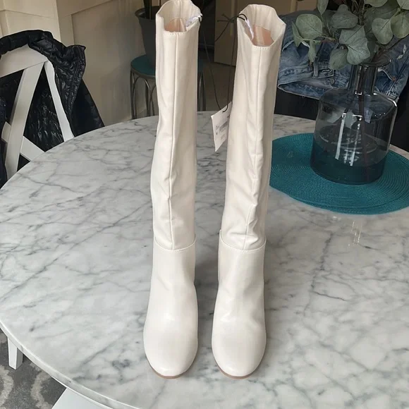 🆕 NWT Altar’d State marianne white ivory chunky heel mid-calf boots size 7 - Picture 3 of 8